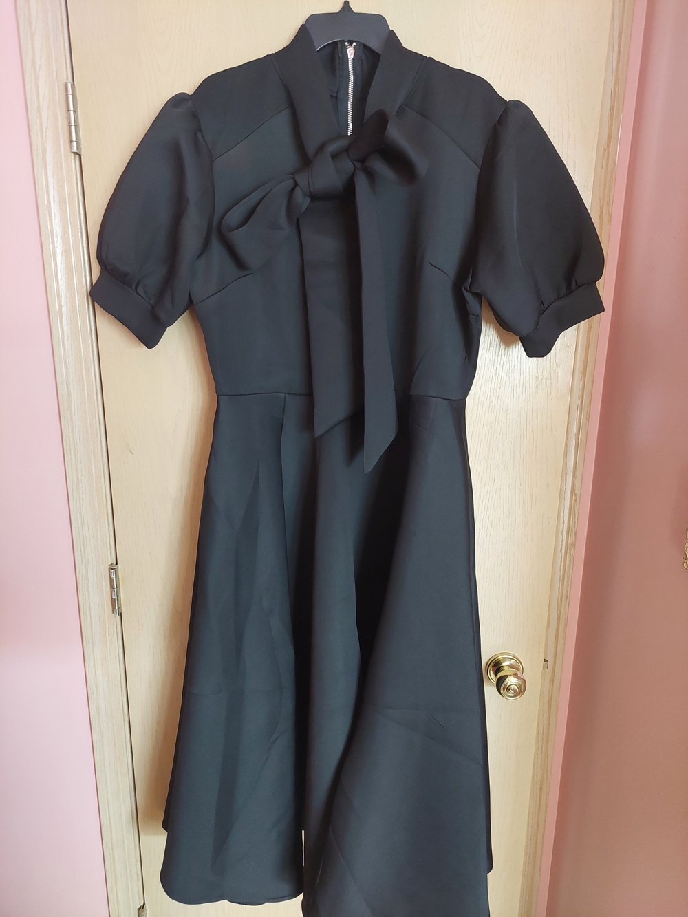 Chic Black Midi Dress with Neck Tie and Puff Sleeves